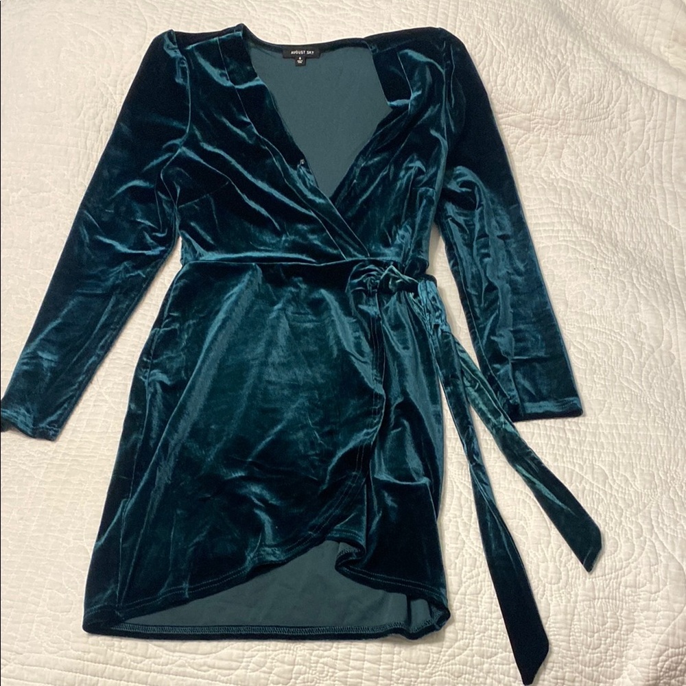 August sky Long Sleeve V-Neck Cocktail Dress